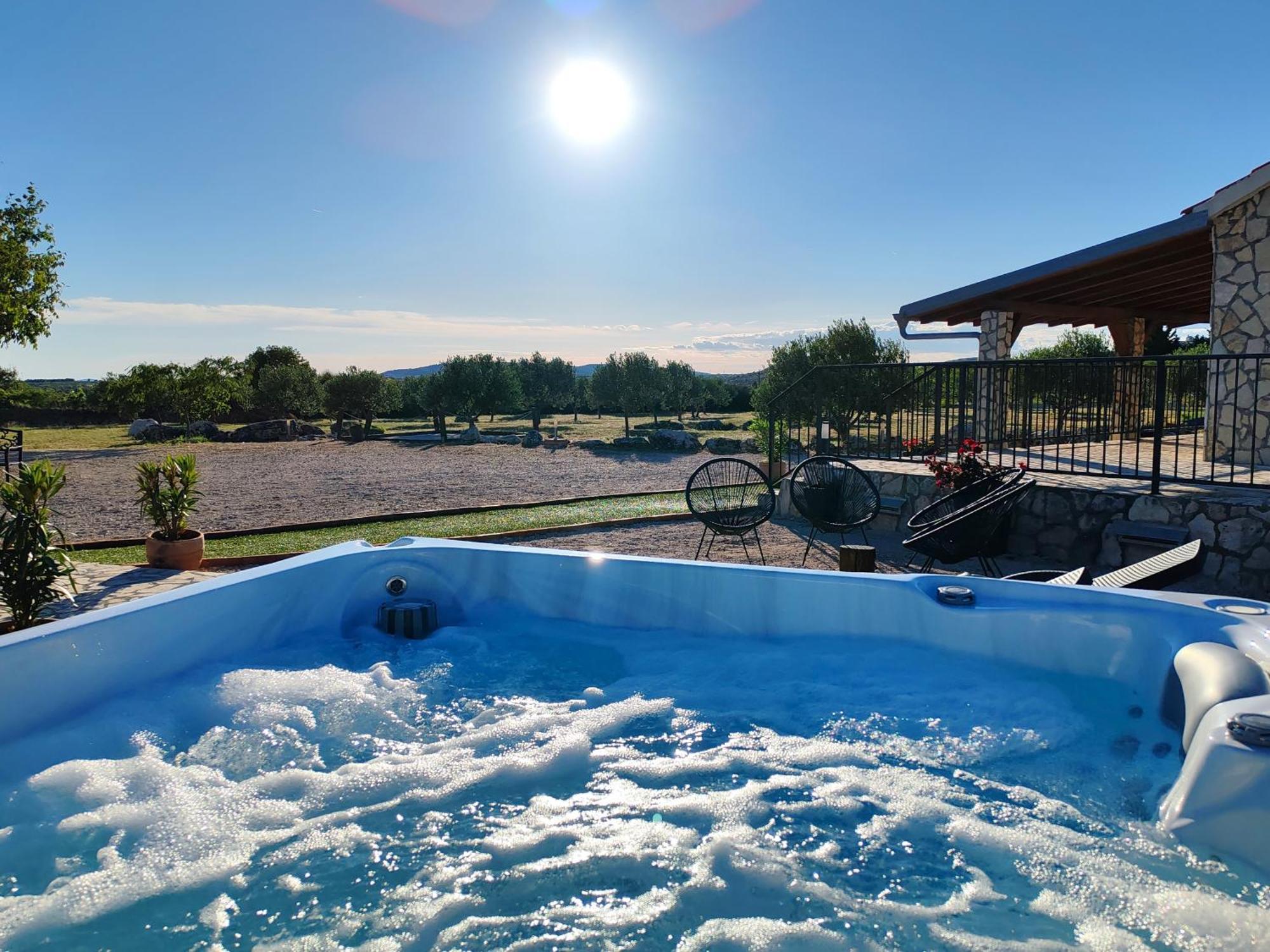 Holiday Home Juli With Jacuzzi Šibenik Kültér fotó