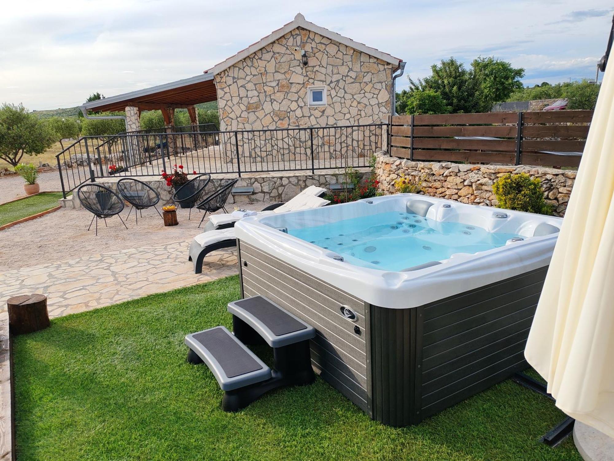Holiday Home Juli With Jacuzzi Šibenik Kültér fotó